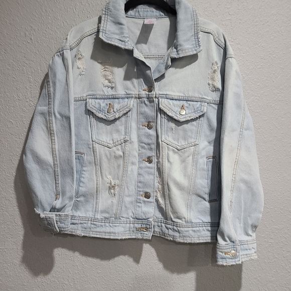 No Boundaries Distressed Jean Jacket - Picture 6 of 10
